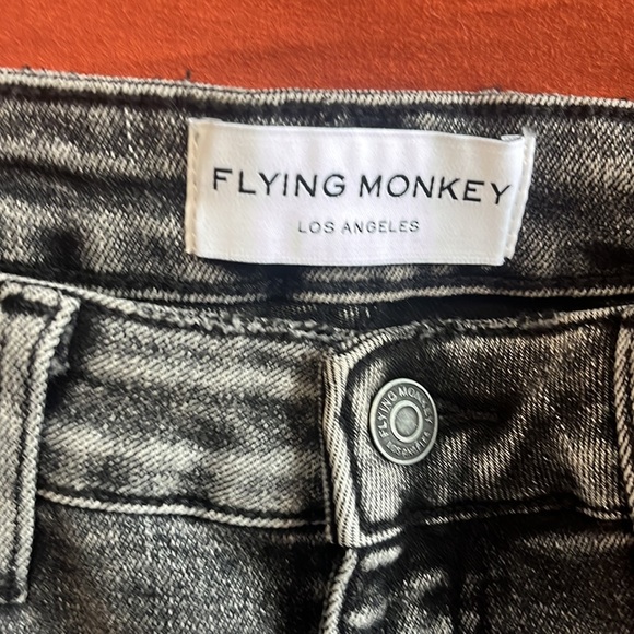 Flying Monkey High Rise stretch short - Picture 2 of 7